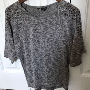 Lightweight sweater/ blouse